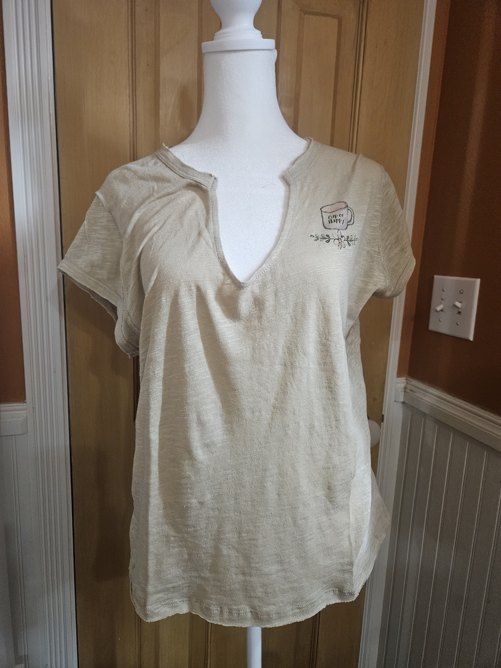 Natural Life Relaxed V-Neck Women's Top in Cream